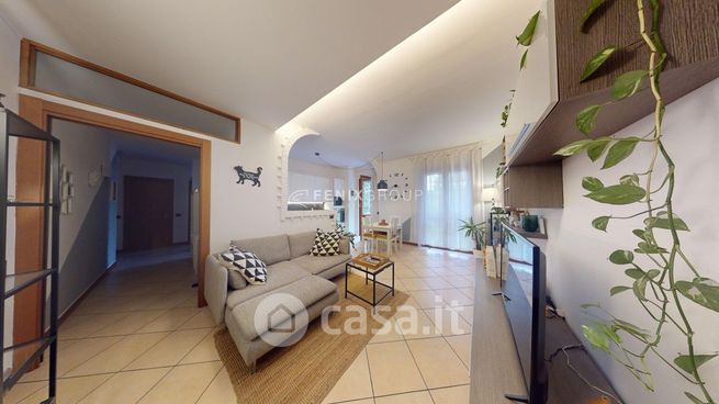 Appartamento in residenziale in Via Luigi Cadorna 12