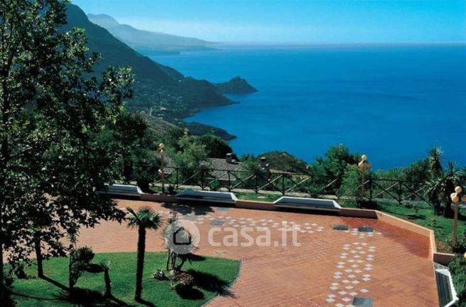 Appartamento in residenziale in Via Santa Caterina 2 /A
