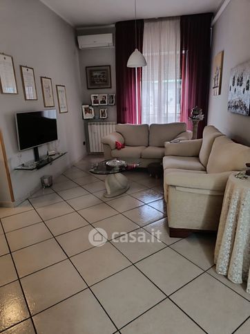Appartamento in residenziale in Via Giulio Cesare