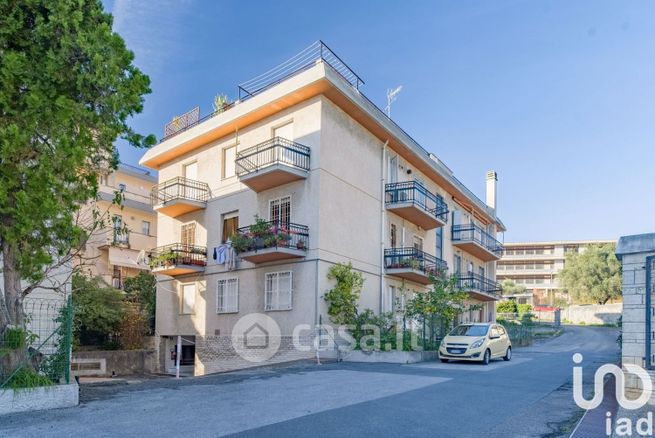 Appartamento in residenziale in Via Sante Bartolomea Capitanio e Vincenza Gerosa 12