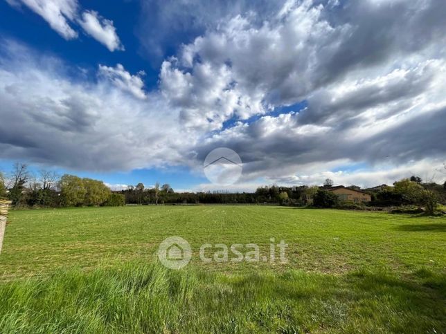Terreno agricolo in commerciale in Via Roma