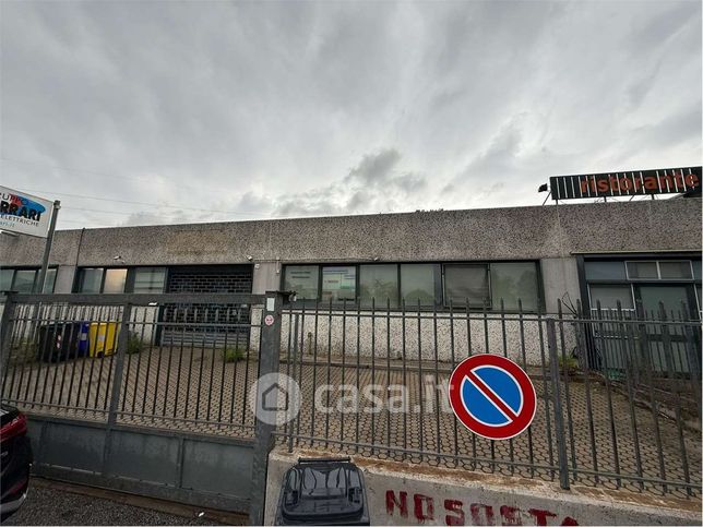 Capannone in commerciale in Via dell' Artigianato