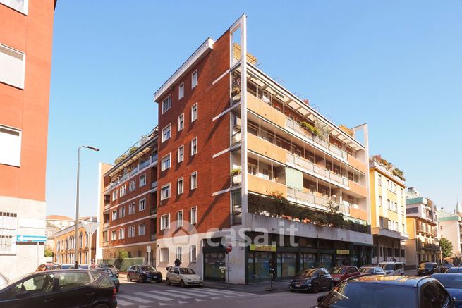 Appartamento in residenziale in Piazzale Francesco Accursio