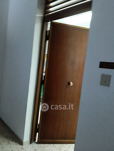 Ufficio in commerciale in Piazza San Francesco d'Assisi 1