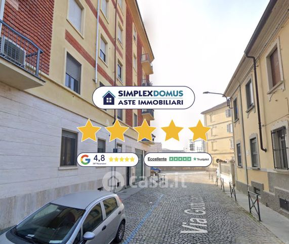 Appartamento in residenziale in Via Guttuari