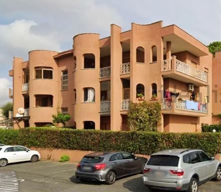 Appartamento in residenziale in Via dei maghetti 28