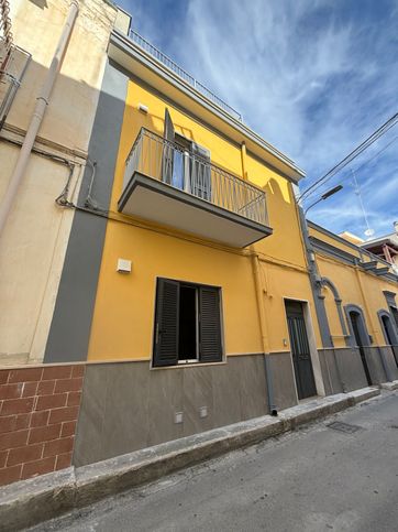 Appartamento in residenziale in Via Genova 13