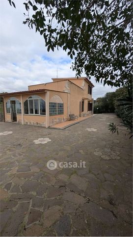 Villa in residenziale in Via del Casaletto Rosso 72