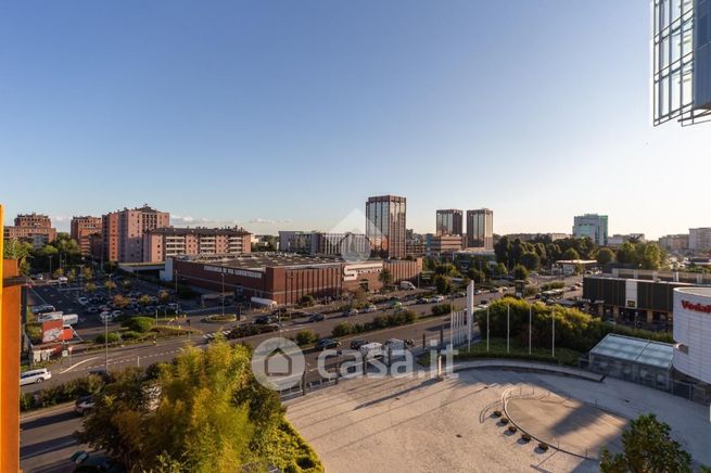 Appartamento in residenziale in Via Lorenteggio