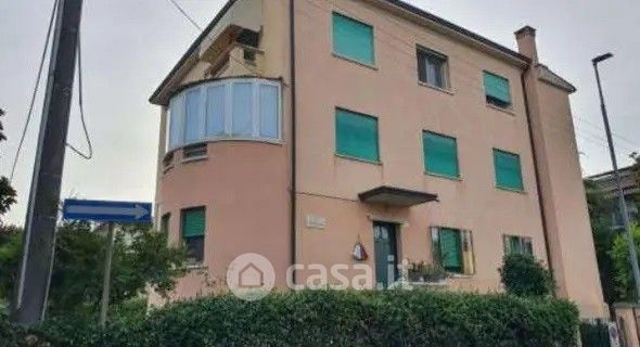 Appartamento in residenziale in Via Lucindo Faggin 47