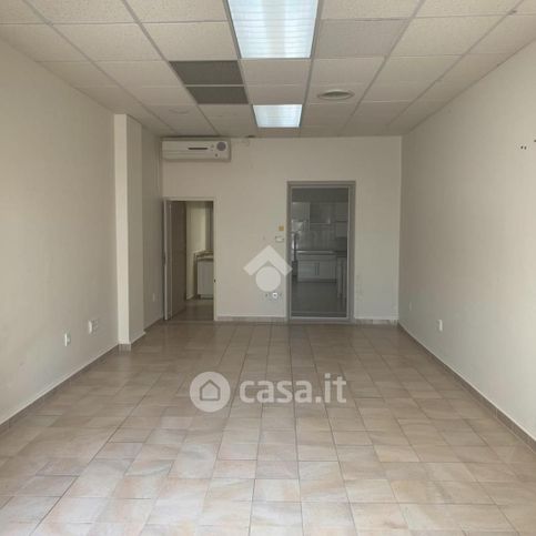 Ufficio in commerciale in Via Cavour