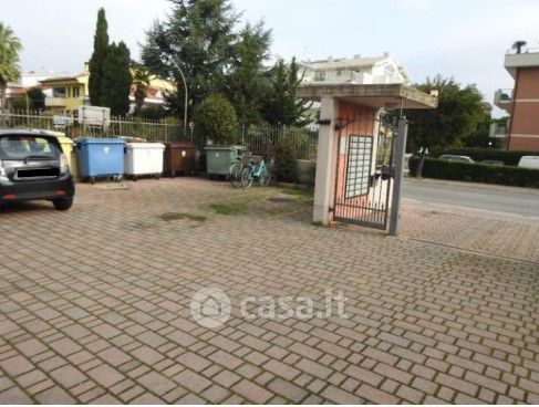Box/posto auto in residenziale in Via Nazionale 2
