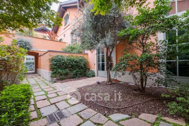 Casa indipendente in residenziale in Via Carlo D'Adda 9/A
