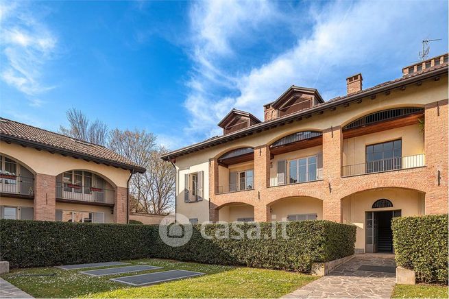 Appartamento in residenziale in Via Don Ferdinando Baj 10