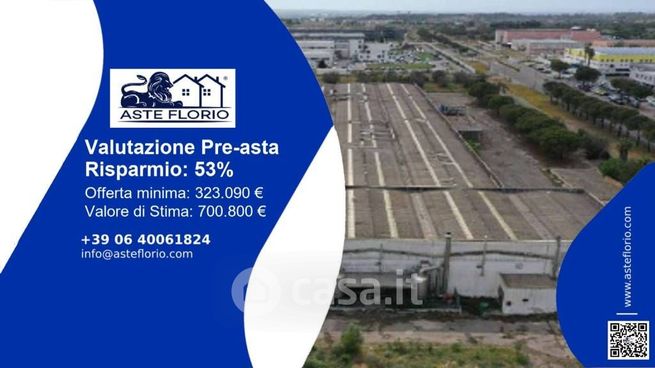 Capannone in commerciale in Zona Industriale