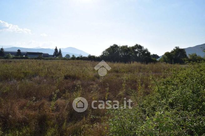 Terreno agricolo in commerciale in 