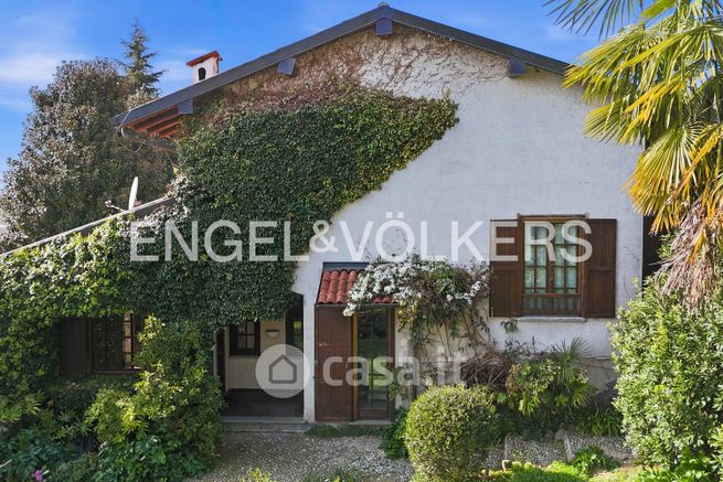 Villetta a schiera in residenziale in Via Postale Vecchia 24