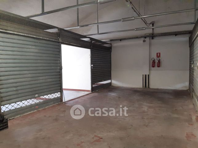 Box/posto auto in residenziale in Viale Giovanni Battista Morgagni