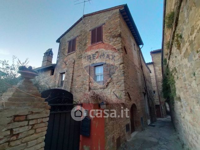 Casa indipendente in residenziale in Vicolo del Fiore 2