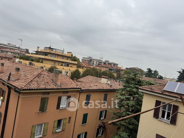 Appartamento in residenziale in Via Livio Zambeccari