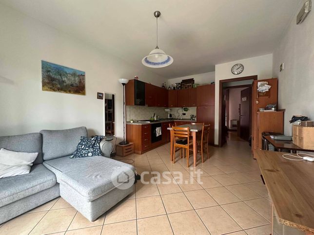 Appartamento in residenziale in Via L. Zurlo