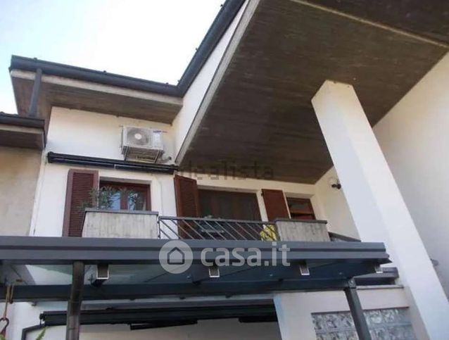 Appartamento in residenziale in Frazione Riva 7