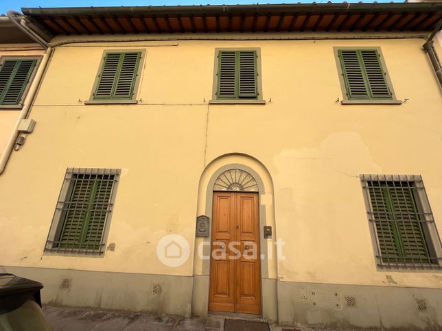 Casa indipendente in residenziale in Via Giampaolo Orsini 36