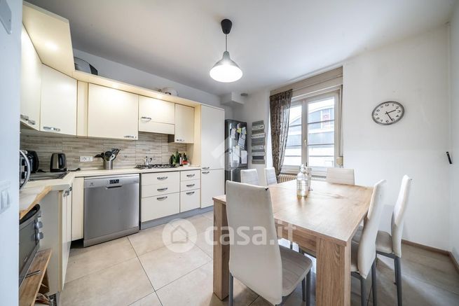 Appartamento in residenziale in Via del Brennero 84