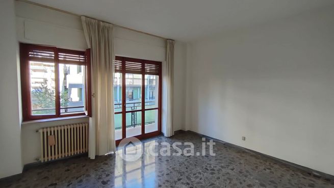 Appartamento in residenziale in Viale Giovanni Bovio