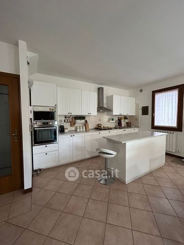 Appartamento in residenziale in Via Edmondo Matter