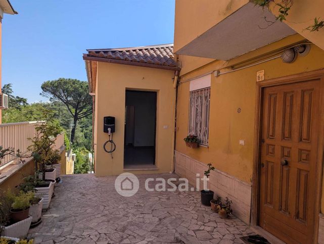 Appartamento in residenziale in Via Campagnano 8