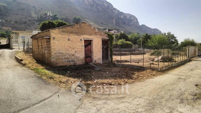 Terreno agricolo in commerciale in Via L. 17