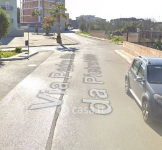Box/posto auto in residenziale in Via Padre Pio da Pietralcina