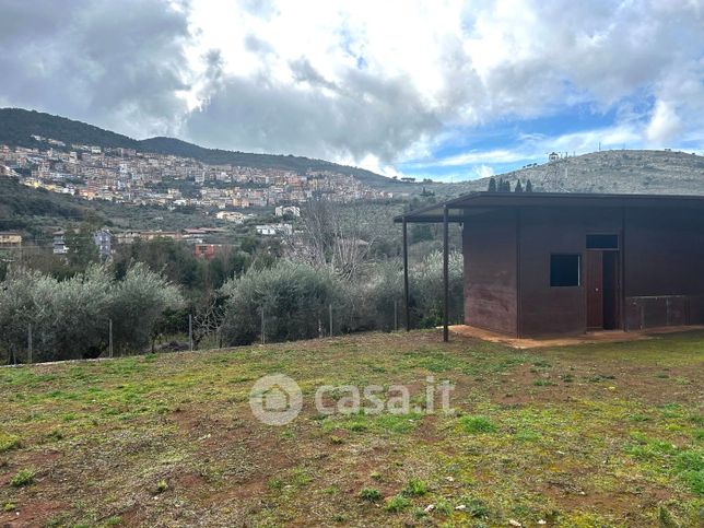 Terreno agricolo in commerciale in Via Lagone 8