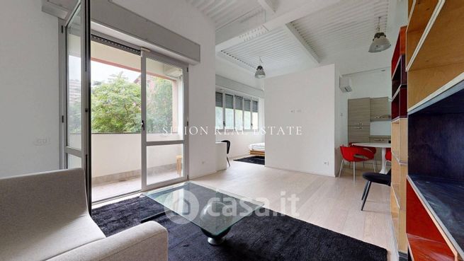 Appartamento in residenziale in Via Giovanni Cadolini 34