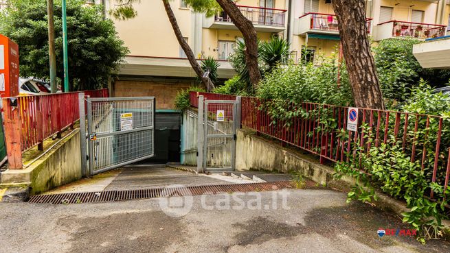 Garage/posto auto in residenziale in Via Chiaravagna 18