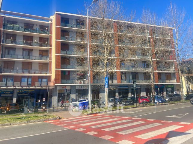 Appartamento in residenziale in Corso Savona 2