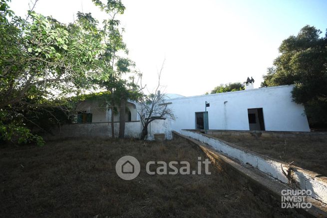 Rustico/casale in residenziale in Contrada TRAGHETTO