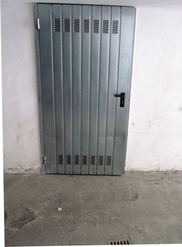 Box/posto auto in residenziale in Via Dante Alighieri