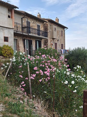 Appartamento in residenziale in Frazione Cecanibbi