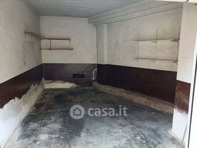 Box/posto auto in residenziale in Via Luigi Boccherini 31