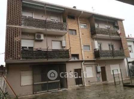 Appartamento in residenziale in Viale dei Mille 5