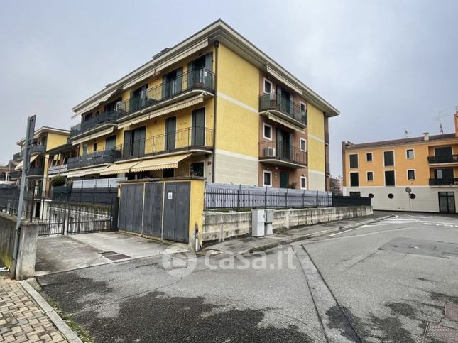 Appartamento in residenziale in Via Brigata Julia 2