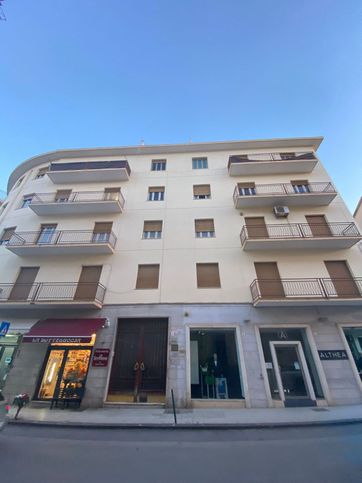 Attico/mansarda in residenziale in Via Calabria 7