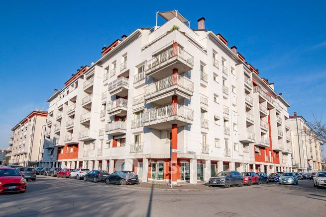 Attico/mansarda in residenziale in Via Aldo Moro 56