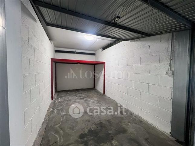 Garage/posto auto in residenziale in Via Igino Giordani