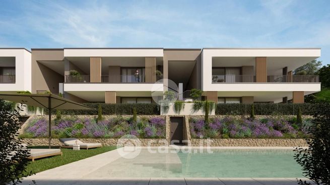 Appartamento in residenziale in Via Roarlongo