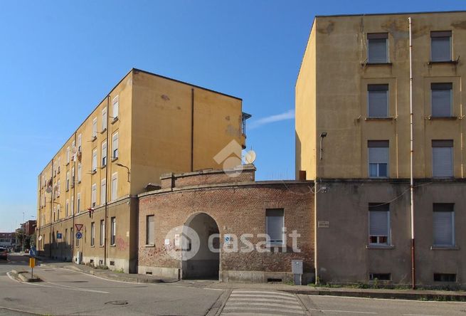 Appartamento in residenziale in Via F. Petrarca 37