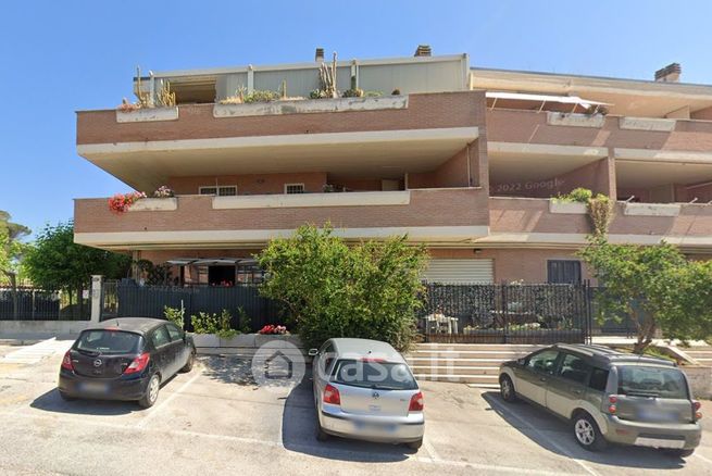 Appartamento in residenziale in Via Alessandro Vivenza 21