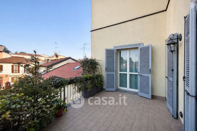 Appartamento in residenziale in Via Nazario Sauro 24